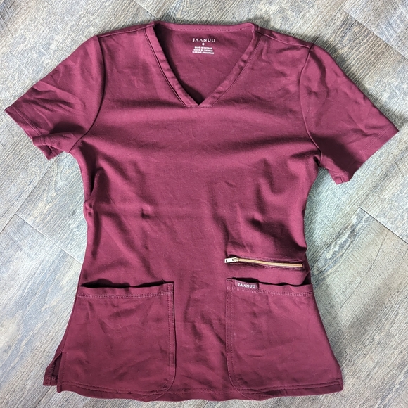 Jaanuu Four Pocket Scrub Top - Picture 5 of 5